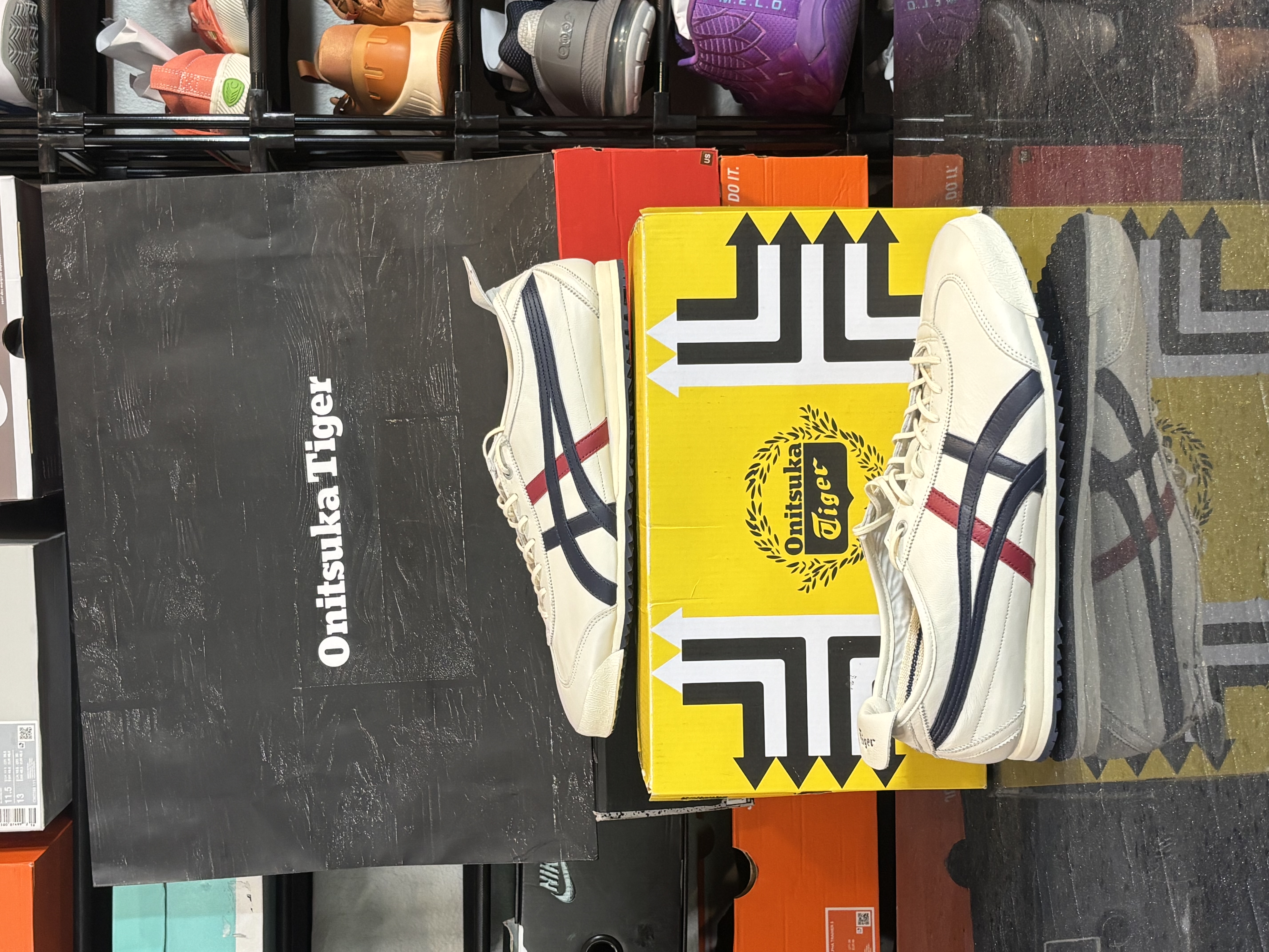 Onitsuka Tiger Mexico 66 SD Cream / Peacoat (Navy & Red stripes).